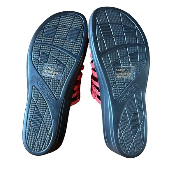 Easy Street Comfort Wave Red Upper Sandal Women Size 6.5 - Picture 8 of 8